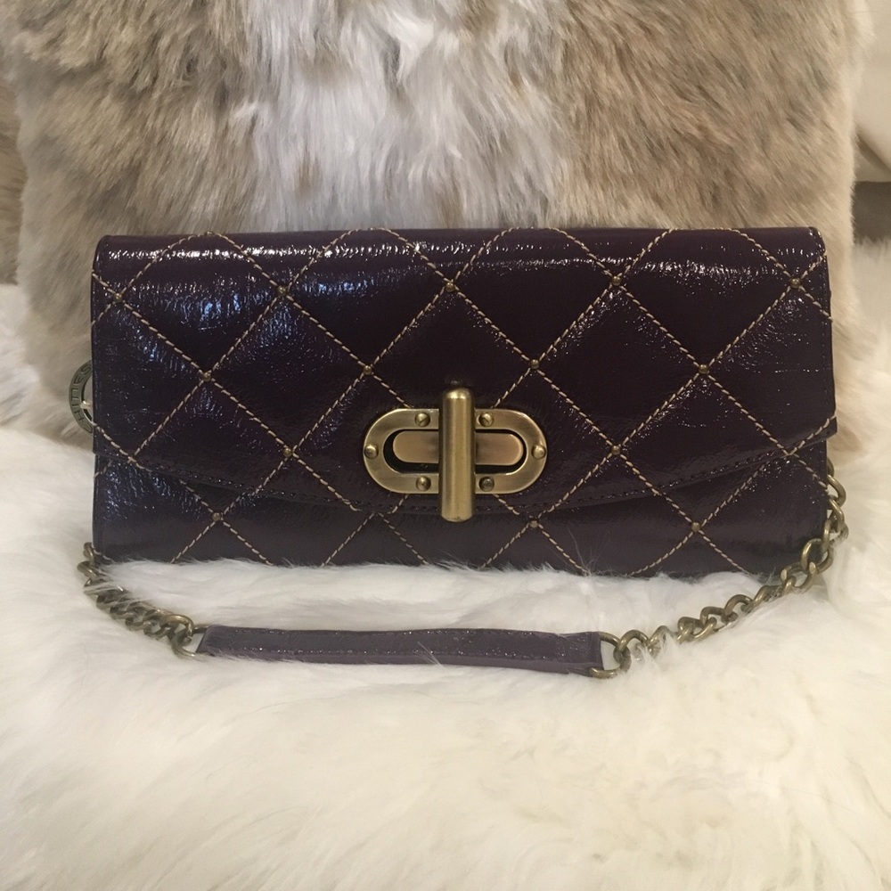 Chinese Laundry clutch purse with handle